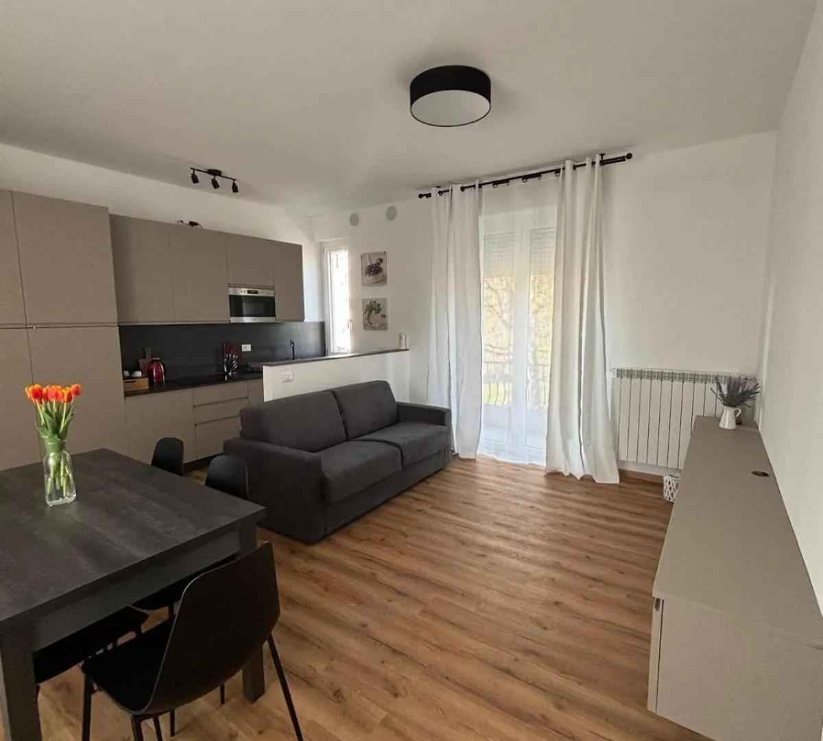 Apartment La Fenice Elegant, Welcoming Flat In Bergamo